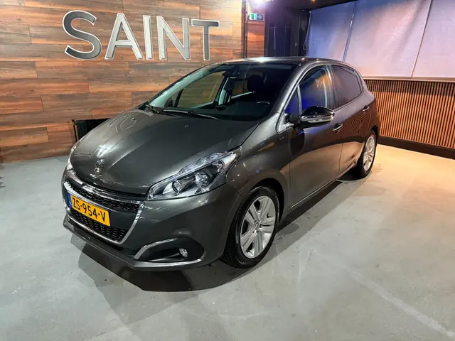 Peugeot 208 1.2 PureTech | Signature |NAP | 2019 Benzine 14
