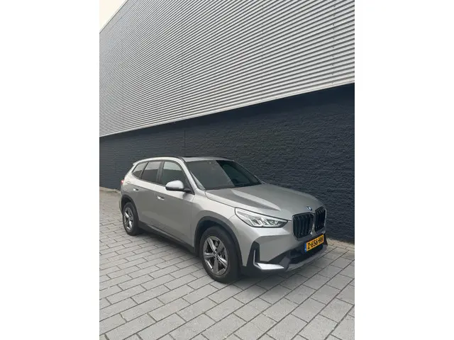 BMW X1 XDrive25e 2024 Hybride Benzine 12