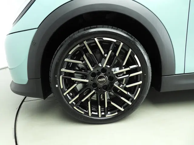 MINI 3-Deurs Cooper C 2025 Benzine 30