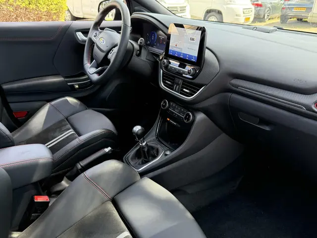 Ford Puma 1.5 EcoBoost ST-X Preformance pack 2023 Benzine 8