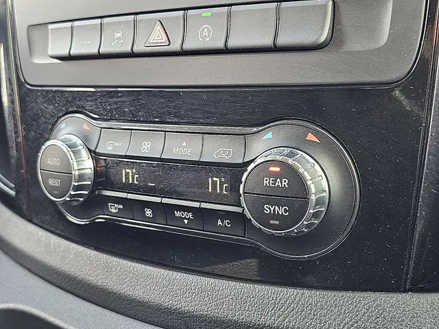 Mercedes-Benz Vito 116 2021 Diesel 10