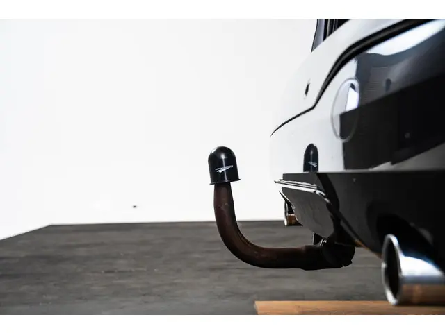 BMW X1 sDrive20i High Executive 2019 Benzine 12