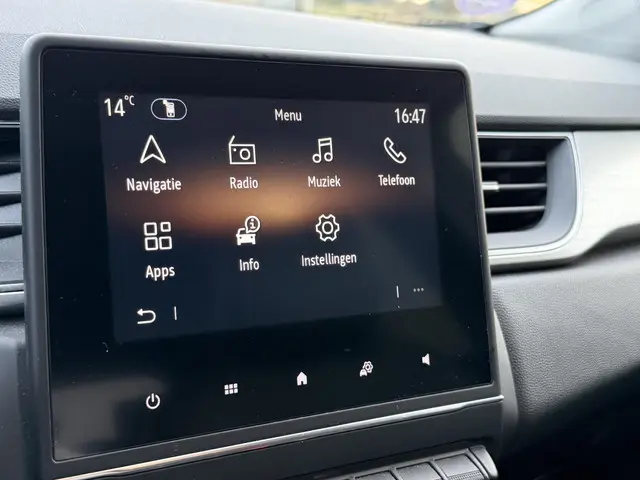 Renault Captur 1.3 TCe 140 Intens 2021 Benzine 18