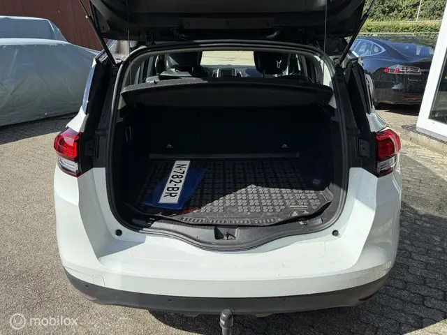 Renault Scénic 1.2 TCe Intens 2017 2017 Benzine 8