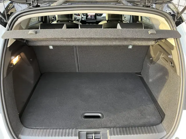 Renault Captur 1.0 TCe 90 Techno 2023 Benzine 9