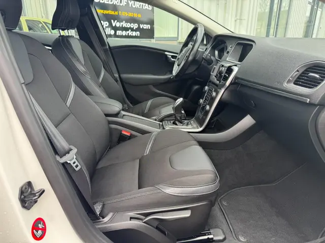 Volvo V40 1.6 T3 Momentum 2013 Benzine 7