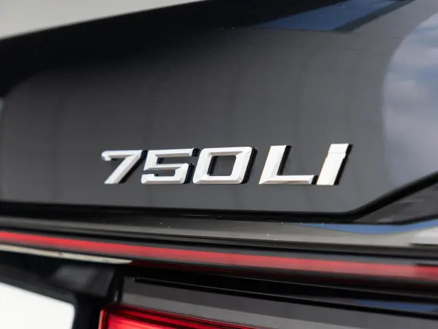 BMW 7 Serie 750Li xDrive 2022 Benzine 20