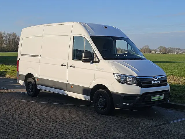 MAN TGE 3.140 2022 Diesel 5