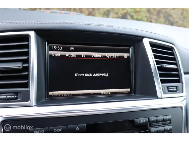 Mercedes-Benz M-Klasse 500 2013 Benzine 61