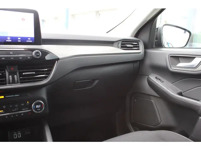 Ford Kuga 2.5 PHEV Titanium 2022 Hybride Benzine 15