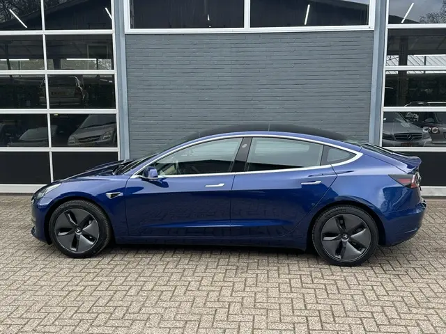 Tesla Model 3 Long Range AWD 75 kWh 2019 Elektrisch 2
