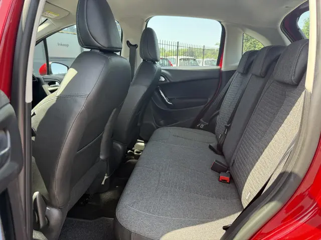 Citroën C3 1.2 PureTech Collection 2015 Benzine 9