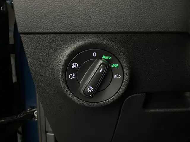 Škoda Karoq 1.0 TSI Style 2020 Benzine 38