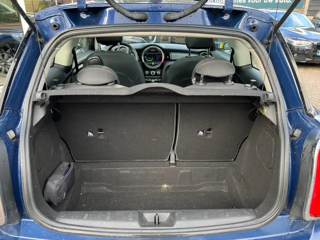 MINI Cooper Mini 1.5 Business 2015 Benzine 28