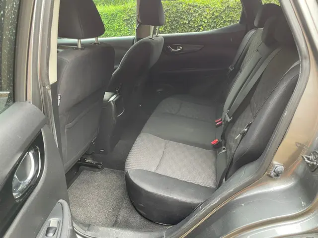 Nissan QASHQAI 1.2 Connect Edition 2015 Benzine 10