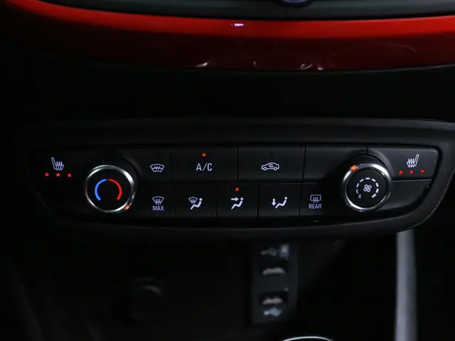 Opel Crossland 1.2 turbo GS line Automaat 2021 Benzine 15