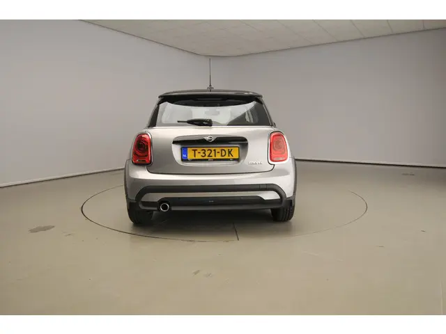 MINI 3-Deurs Cooper 2023 Benzine 3