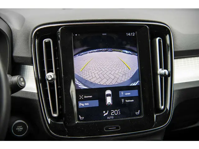 Volvo XC40 2.0 T4 Momentum 2019 Benzine 19