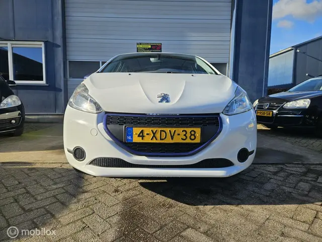 Peugeot 208 1.0 VTi LIKE 2014 Benzine 5