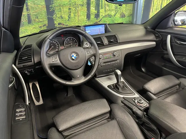BMW 1 Serie Cabrio 118i M Sport Edition 2014 Benzine 8