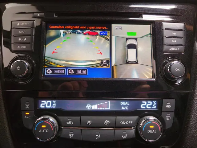 Nissan QASHQAI 1.3 DIG-T Tekna + 2019 Benzine 24