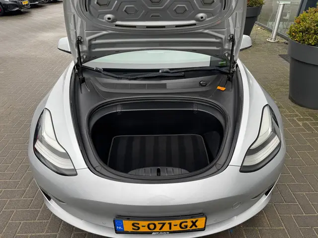Tesla Model 3 Performance AWD 75 kWh 2019 Elektrisch 12