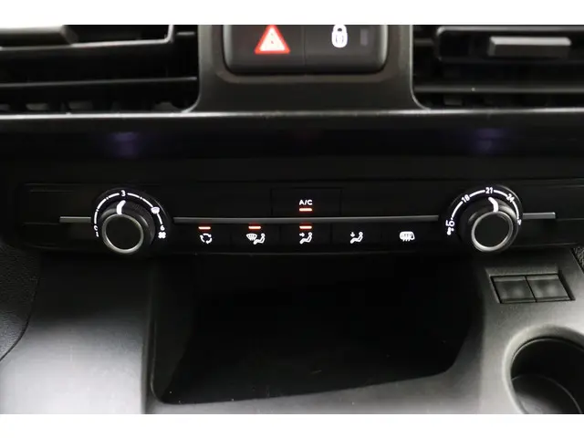 Opel Combo 1.5D L1H1 Edition 2020 Diesel 26