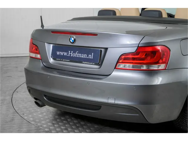 BMW 1 Serie Cabrio 120i High Executive 2012 Benzine 27