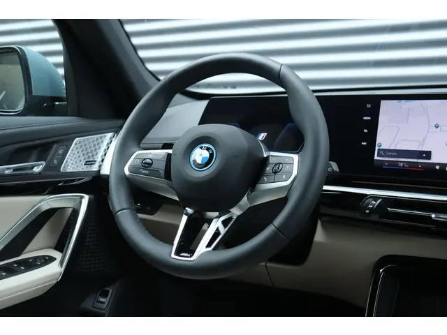 BMW iX1 eDrive20 2025 Elektrisch 28