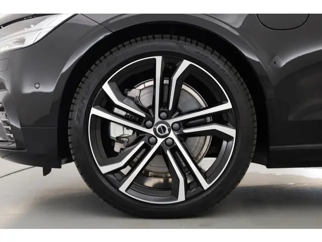 Volvo V90 T8 Recharge Ultra Dark 2024 Hybride Benzine 41