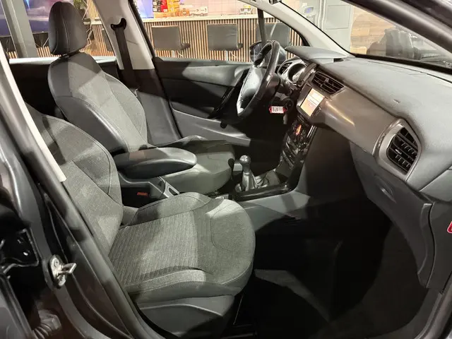 Citroën C3 |1.2 PureTech | Feel Edition | 2016 Benzine 4