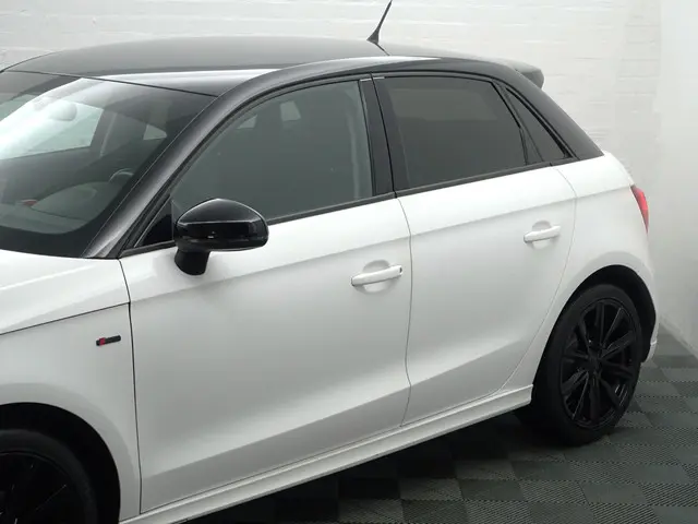 Audi A1 Sportback 1.2 TFSI S Line- 2014 Benzine 27
