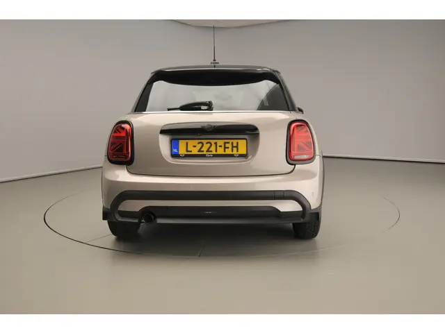 MINI 5-Deurs 1.5 Cooper 2021 Benzine 6