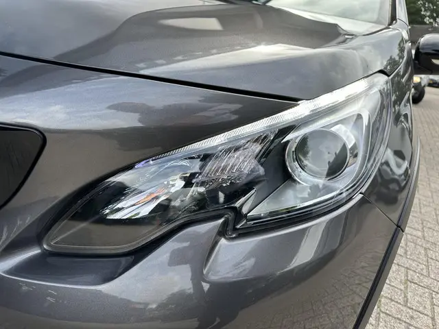 Peugeot 2008 1.2 PureTech GT-line 2018 Benzine 10