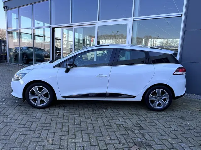 Renault Clio Estate 0.9 TCe Night&Day 2016 Benzine 13