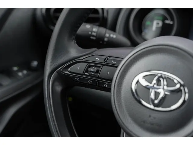 Toyota Yaris 1.5 Hybrid Dynamic 2022 Hybride Benzine 28