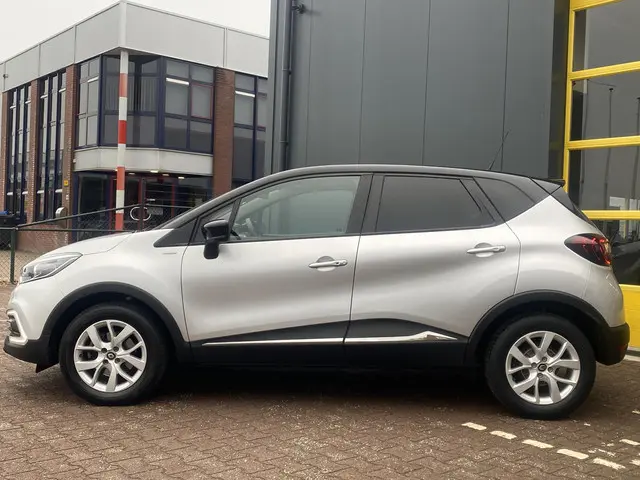 Renault Captur 1.2 TCe Limited 2018 Benzine 2