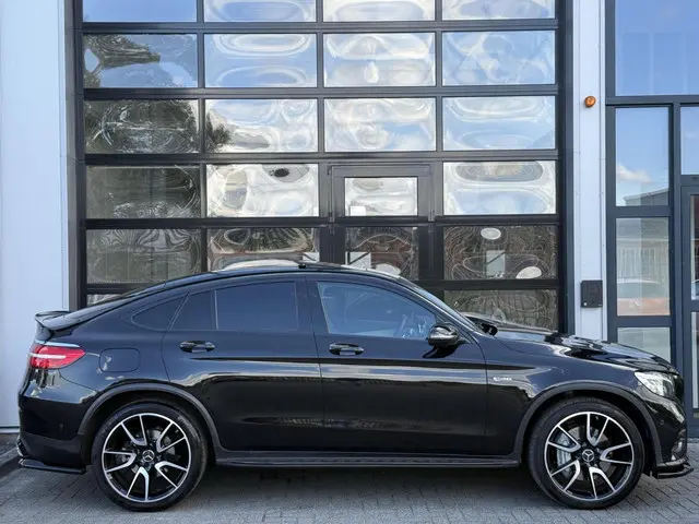 Mercedes-Benz GLC AMG 43 4MATIC 2017 Benzine 3