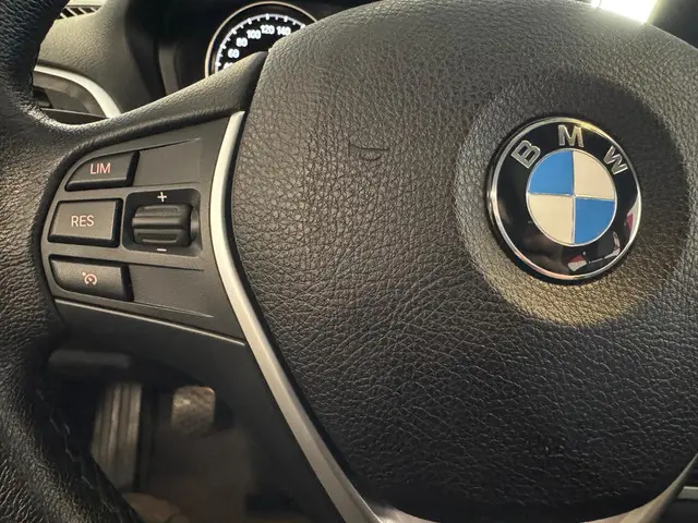 BMW 1 Serie 116i 2019 Benzine 16