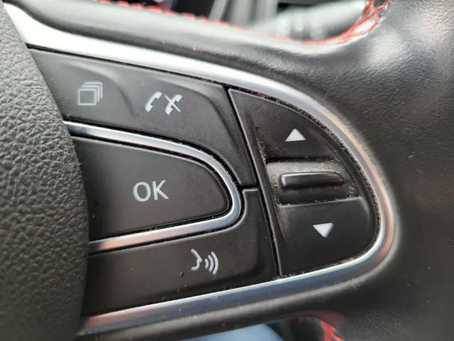 Renault Talisman Estate 1.3 TCe S-Edition 2020 Benzine 24