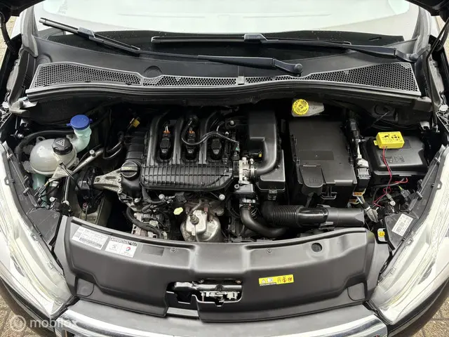 Peugeot 208 1.2 PureTech Signature 2019 Benzine 7