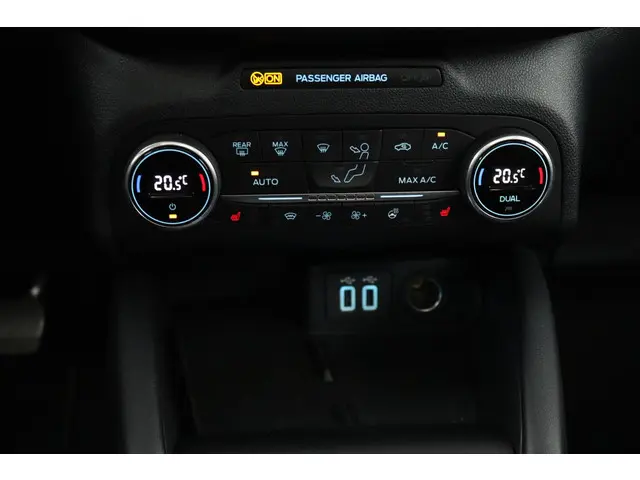 Ford Kuga 2.5 PHEV 225 Vignale 2021 Hybride Benzine 17
