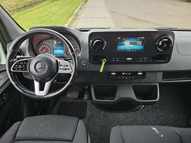 Mercedes-Benz Sprinter 211 2019 Diesel 8
