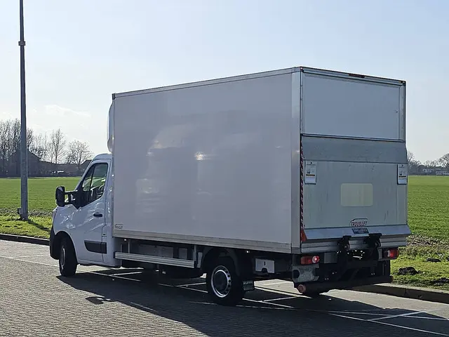 Renault Master 2.3 2023 Diesel 6