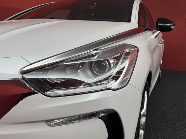 DS DS 5 1.6 THP Business Executive 2016 Benzine 22