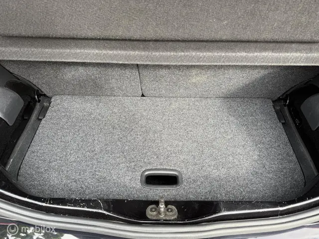 Volkswagen up! 1.0 move up! BlueMotion 2014 Benzine 19