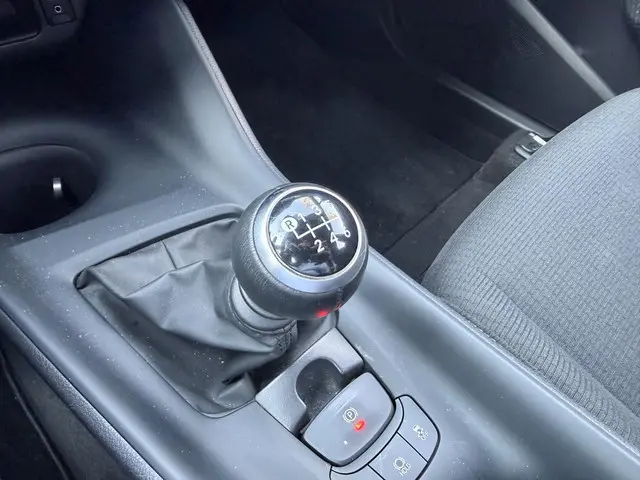 Toyota C-HR 1.2 Turbo Comfort 2019 Benzine 37