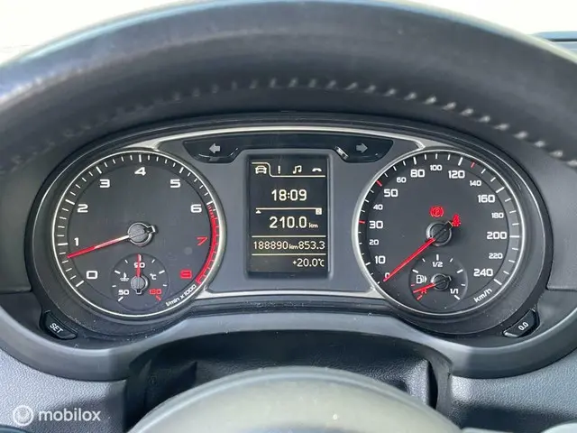 Audi A1 Sportback 1.2 TFSI Attraction 2012 Benzine 8