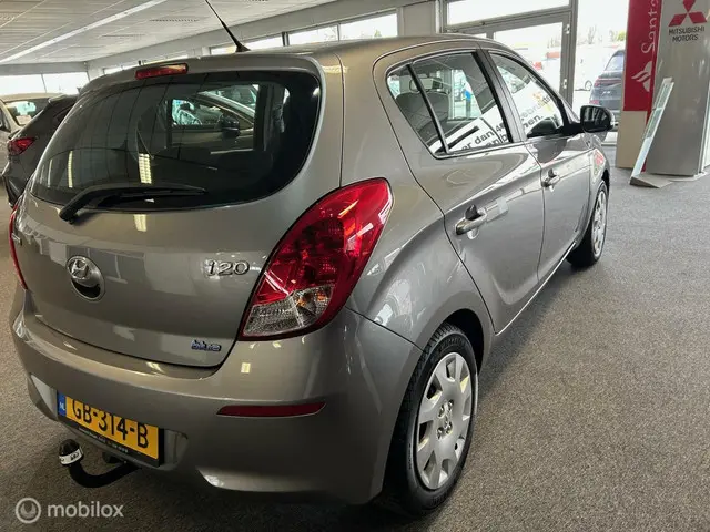 Hyundai i20 1.2 HP i-Motion Comfort Trekhaak 2015 Benzine 6