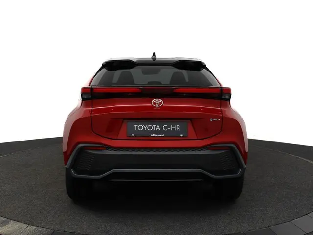 Toyota C-HR 1.8 Hybrid 140 Dynamic 2025 Hybride Benzine 33